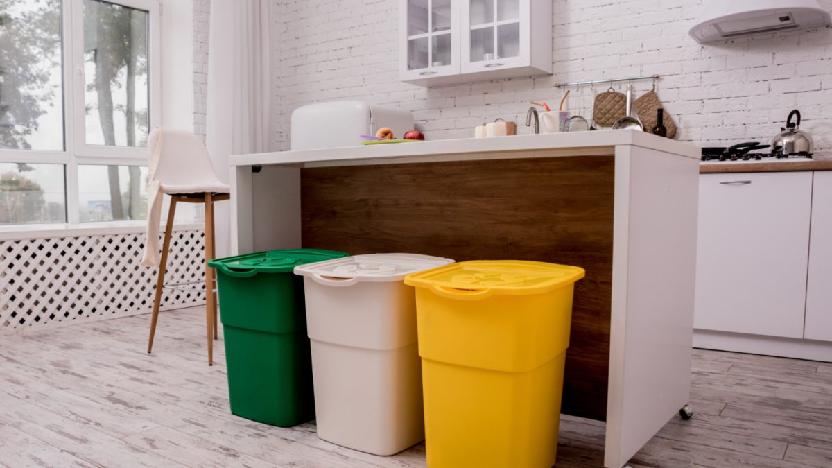 Une poubelle qui se glisse partout : le must-have pour votre intérieur